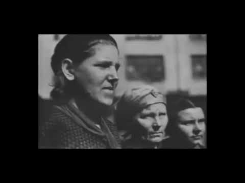 Наша новая музыкальная рубрика называется "История военных песен". И начнем мы с гимна Великой Отечественной войны - песни  "Священная война".